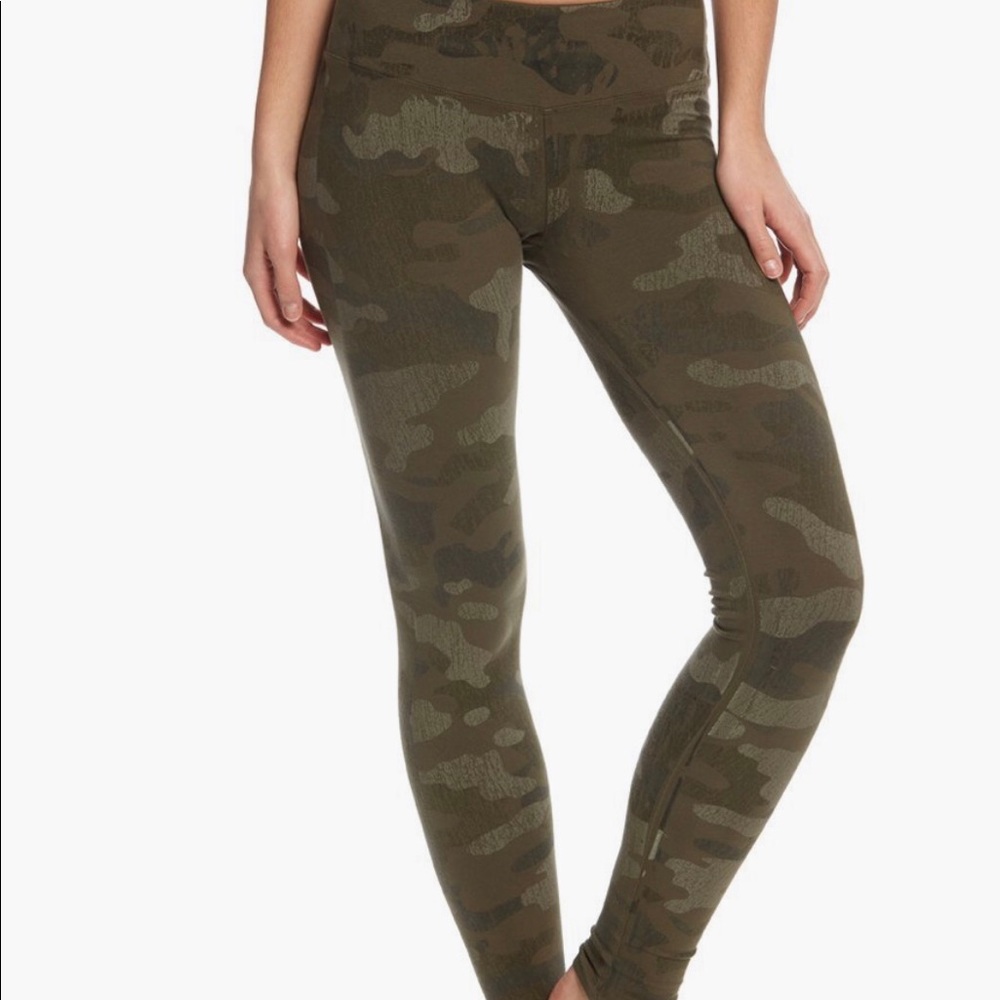 Hard Tail Leggings Yoga Pant Camo - Size Small
